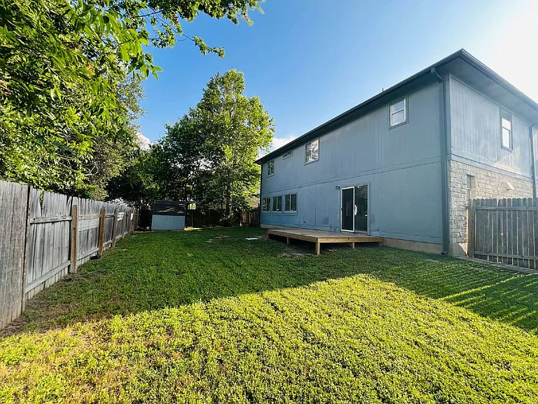 20805 Jumpers Delight Ln — Photo 36
