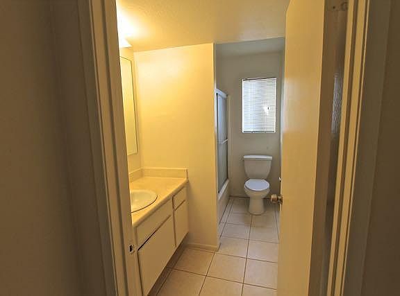 4th image of 24553 Canada St