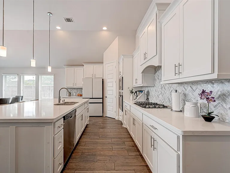 3510 Auburn Creek Cir — Photo 36