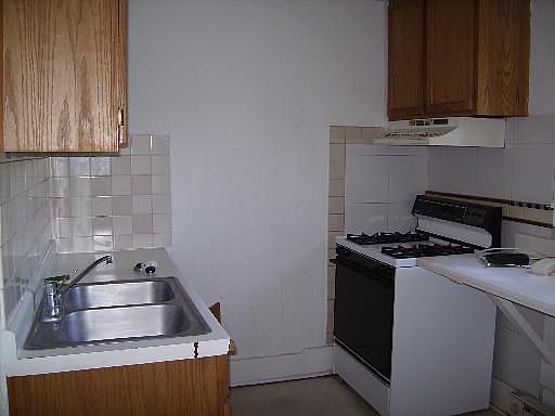 2nd image of 503 Eastwood Ct