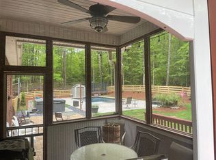 5885 Heardsville Rd, Cumming, GA 30028