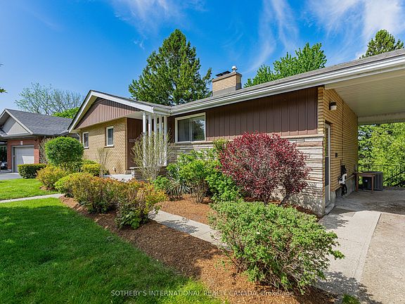 5th image of 33 Linndale Rd