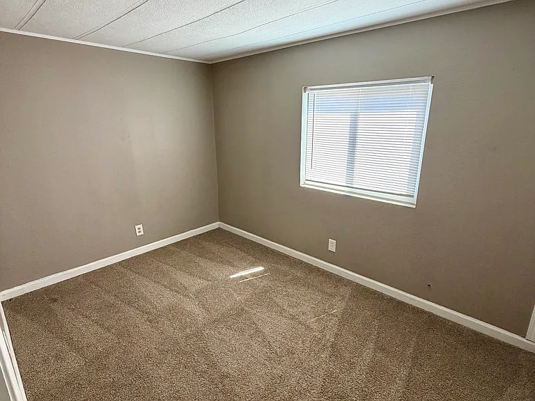1279 Rita Mae Ave — Photo 13