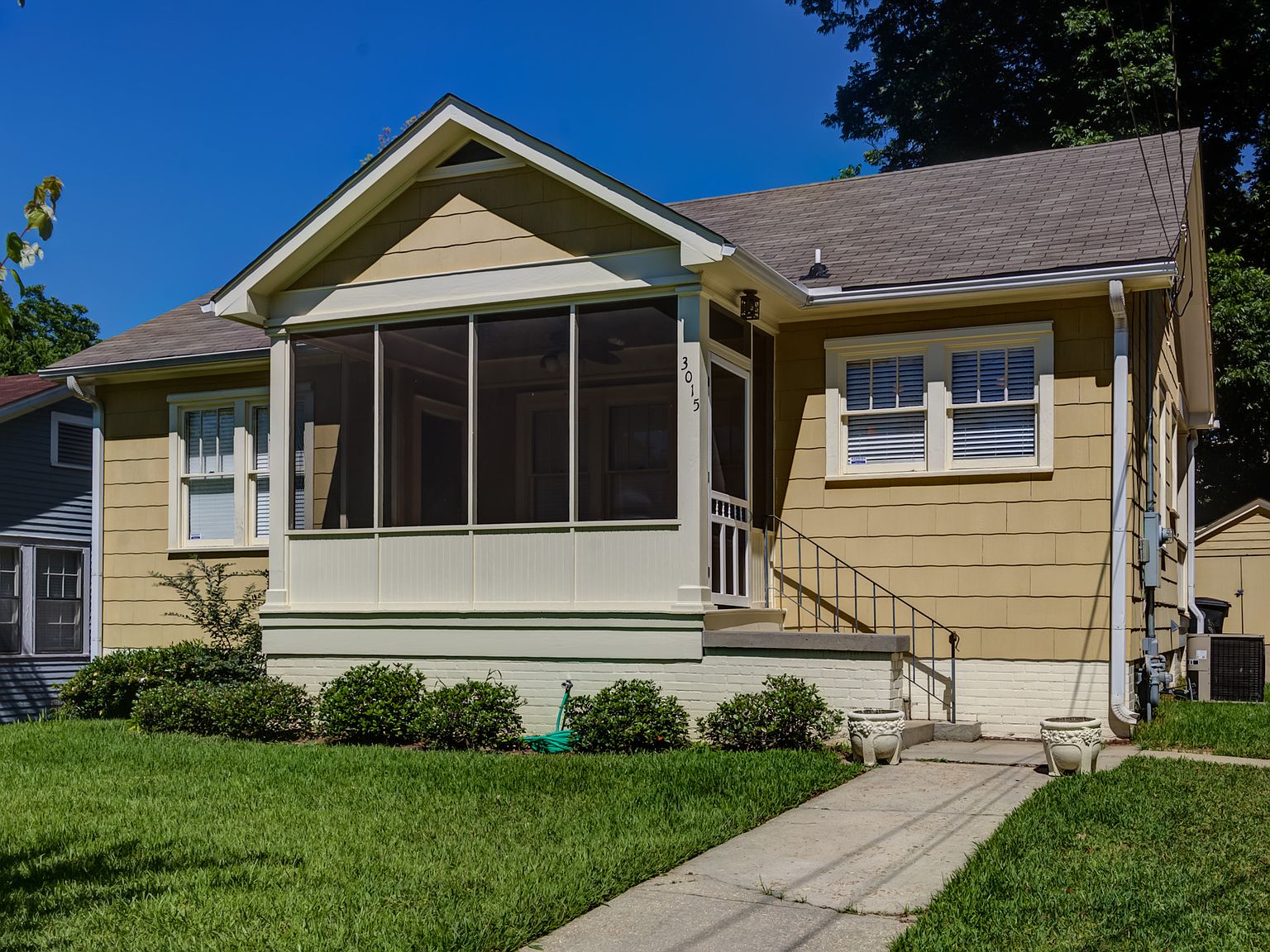 3015 Drummond St, Vicksburg, MS 39180 Zillow
