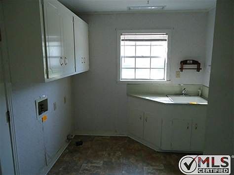 5th image of 532 S 3rd St
