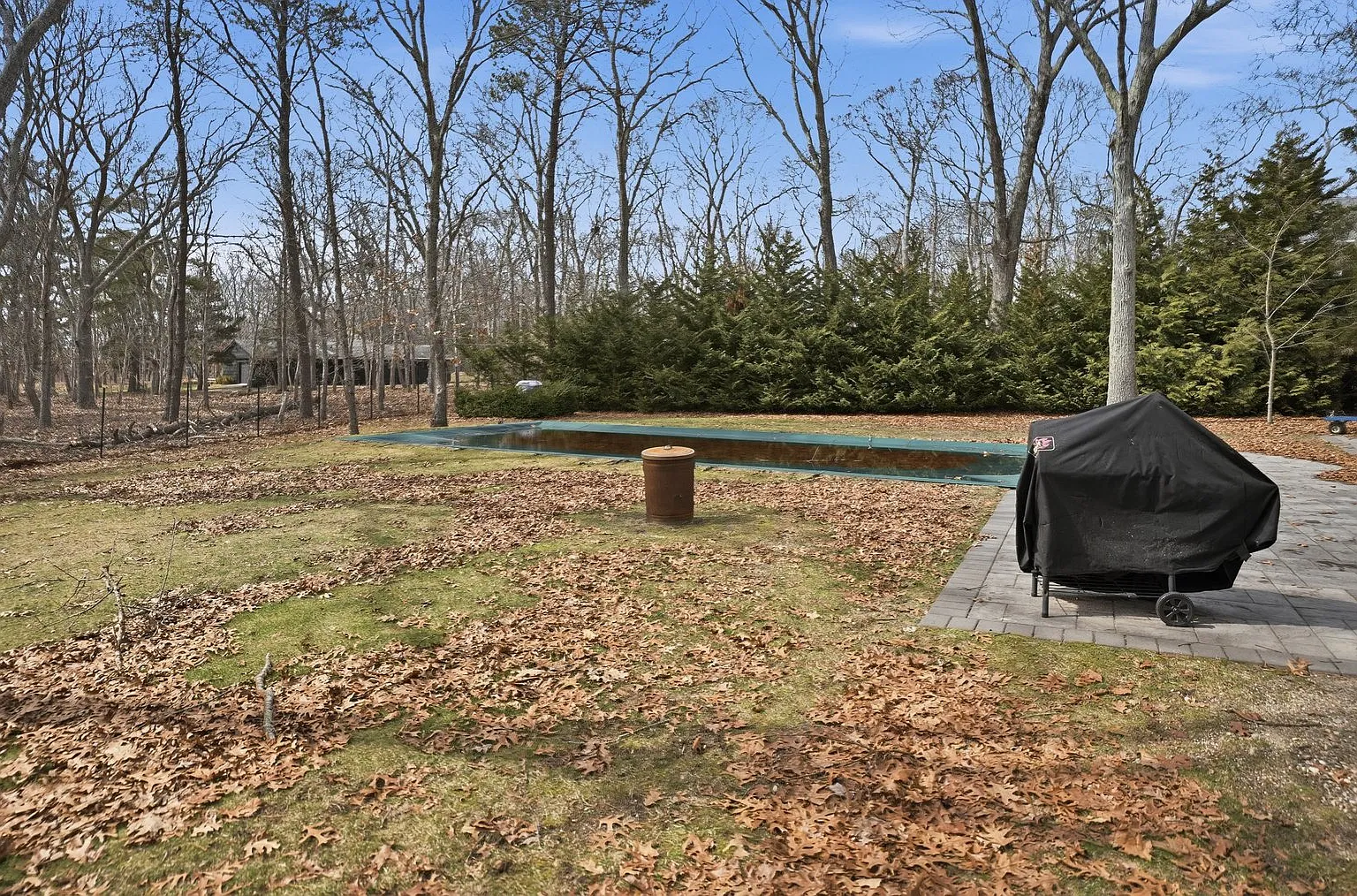 Year-Round Rental in the Private Enclave of Red Cedar Point Assn. — Photo 3