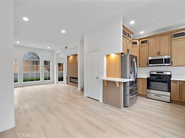 18 Crivelli Aisle, Irvine, CA 92606