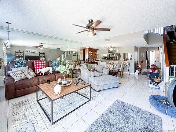 4th image of 6175 Riverwalk Ln Unit 3