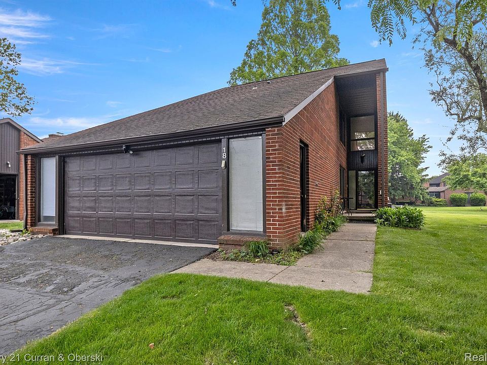 1st image of 18 Blair Ln #26