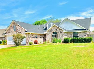 112 Valhalla Dr, Muskogee, OK 74403