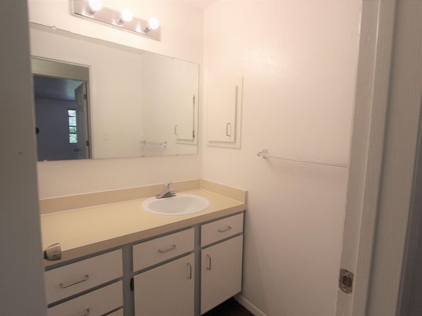 959 Marine St APT C
