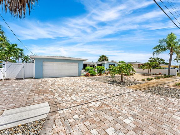 3rd image of 425 Penguin Dr