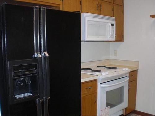3rd image of 2184 Portsmouth Cir