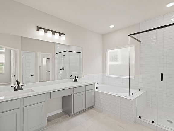 Primary bath with dual sinks