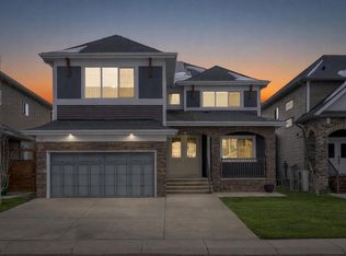 272 Aspenmere Way S, Chestermere, AB T1X 0Y2