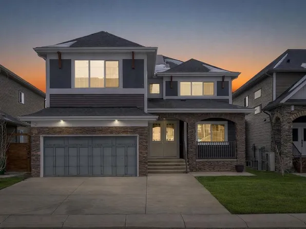 272 Aspenmere Way S, Chestermere, AB T1X 0Y2