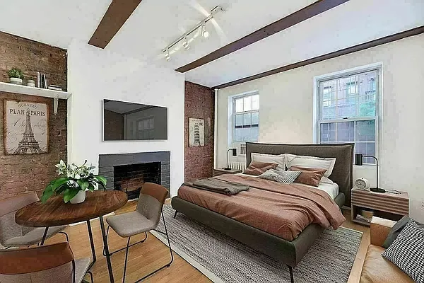 Rented by REAL New York | media 9