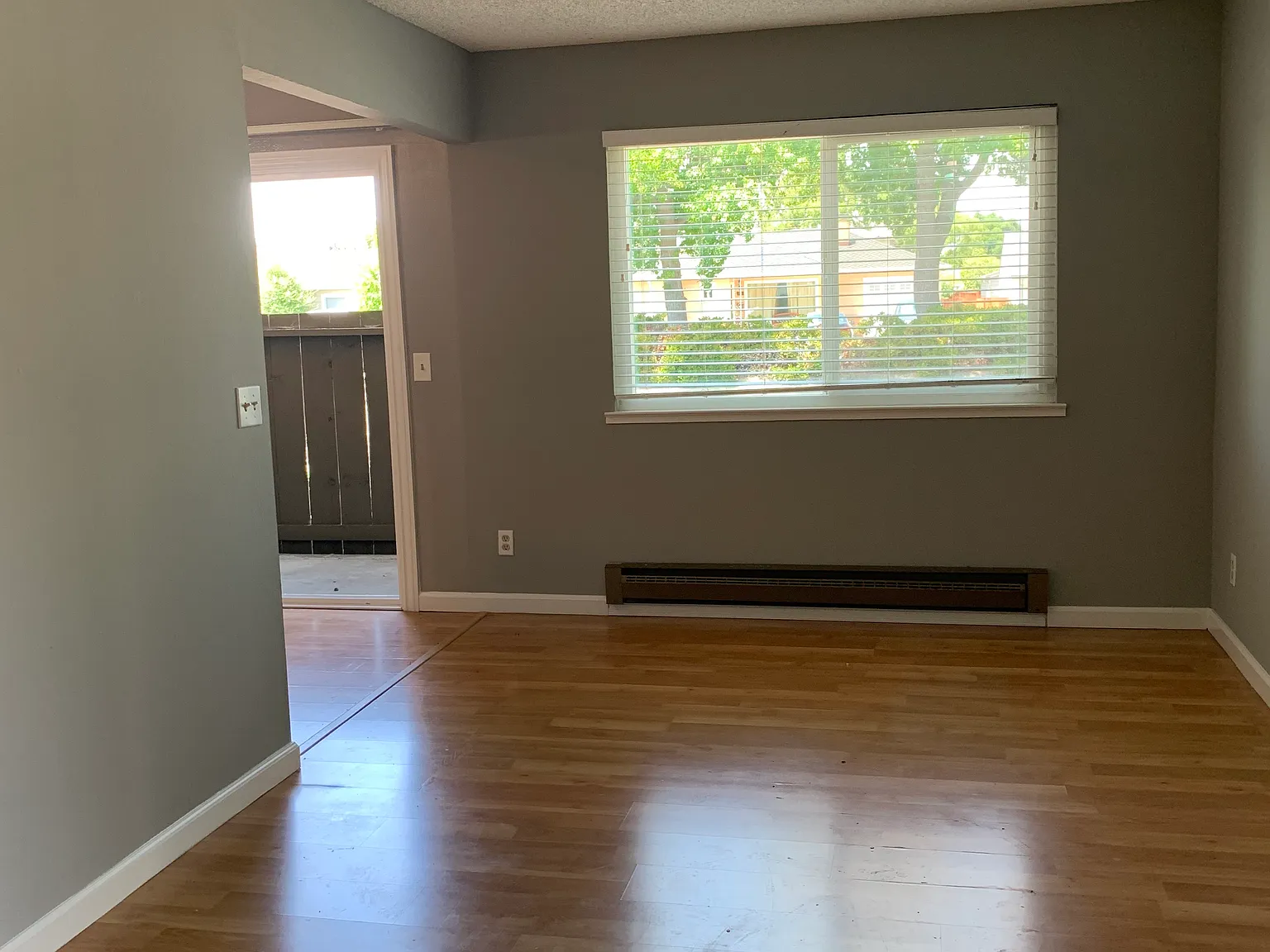 1 bed, 700 sqft, $2,200 — Photo 1