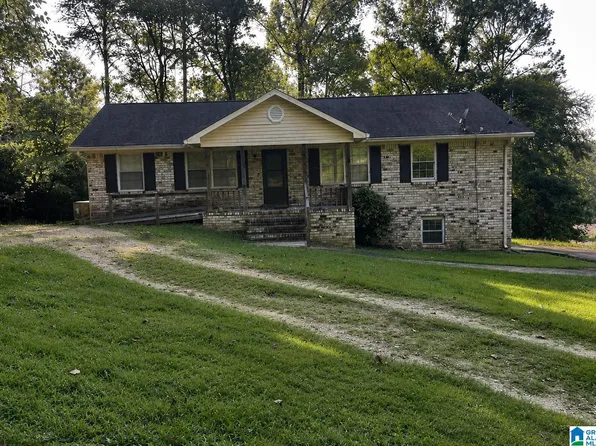 105 Highland Dr, Columbiana, AL 35051