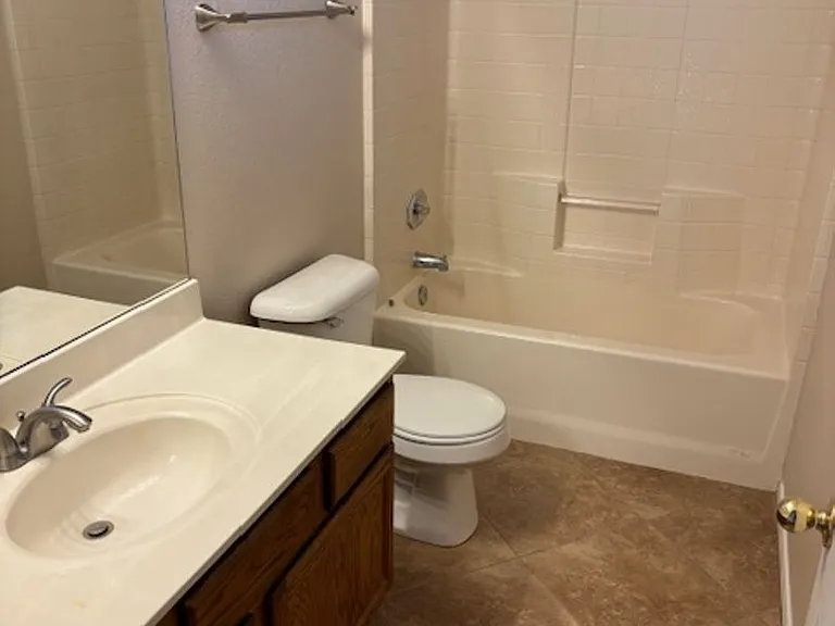 418 W Calle Monte Vista Dr — Photo 5