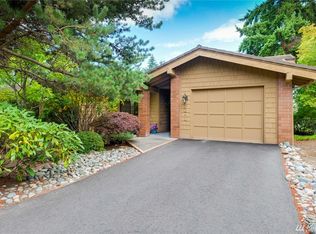 70-1 Bluffs Dr, Port Townsend, WA 98368
