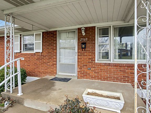 2nd image of 2569 Trubart Ln