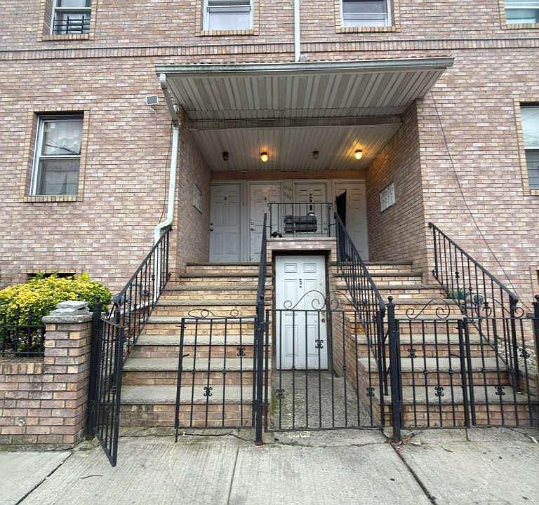 1st image of 1116 Magnolia Ave #6