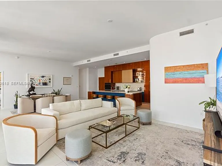 2678 Tigertail Ave #Penthouse CU-4 — Photo 8