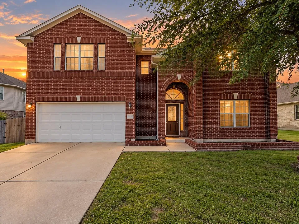 20521 Farm Pond Ln