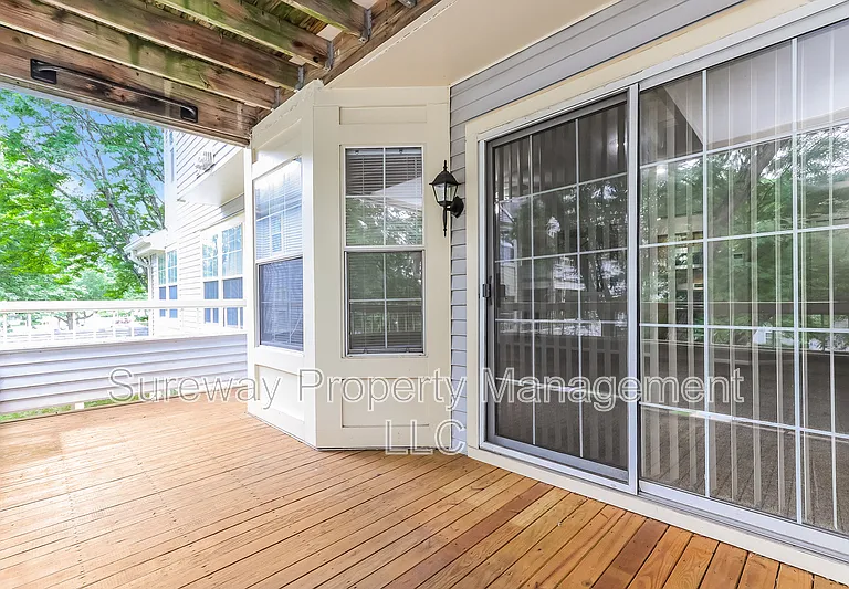 108 Lowell Ct #5 — Photo 14