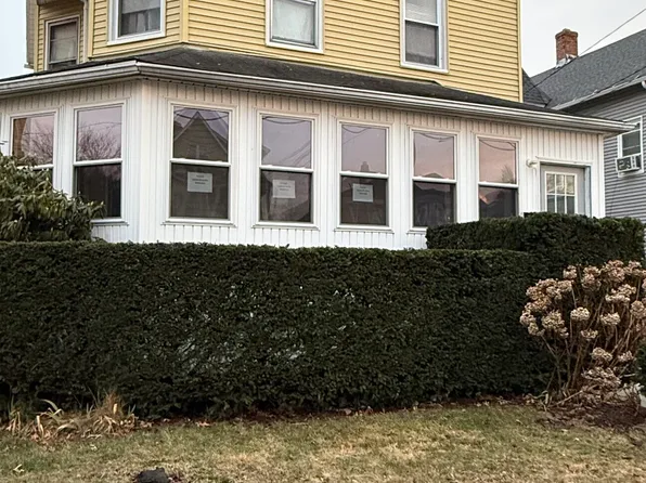 27-29 Eaton Street, Hartford, CT 06114