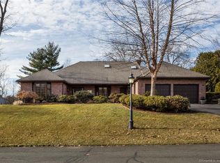 53 Bretton Rd, West Springfield, MA 01089