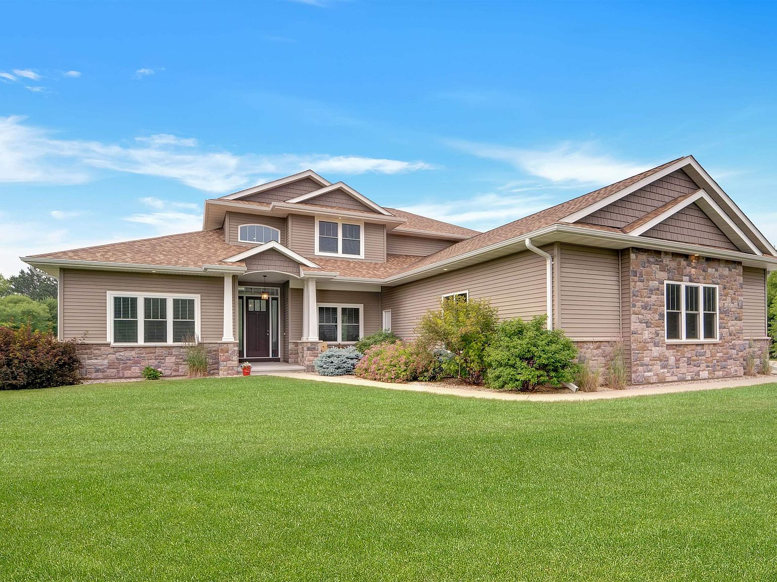 142 Crystal Springs Dr, Hortonville, WI 54944 Zillow