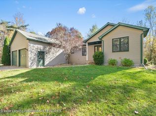 9282 E Broomfield Rd, Mt Pleasant, MI 48858