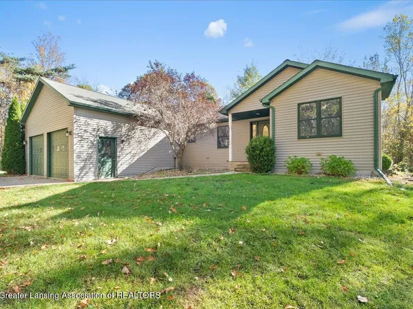 9282 E Broomfield Rd, Mt Pleasant, MI 48858