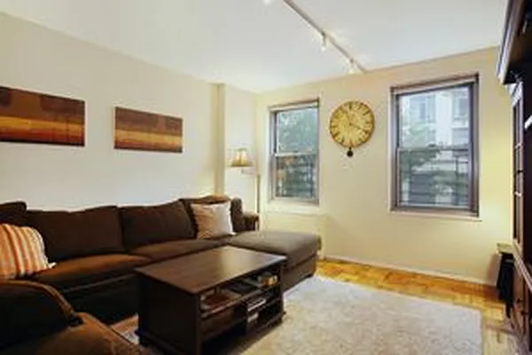 Sold by Douglas Elliman | media 15
