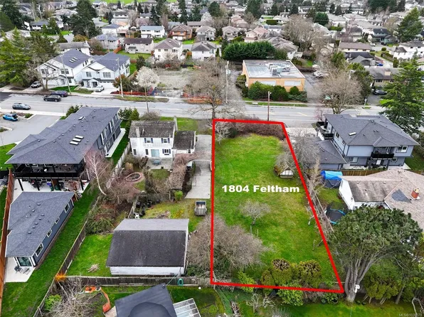 1804 Feltham Rd, Saanich, BC V8N 2A6
