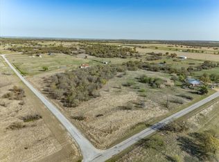 174 Reatta Rd, Bowie, TX 76230
