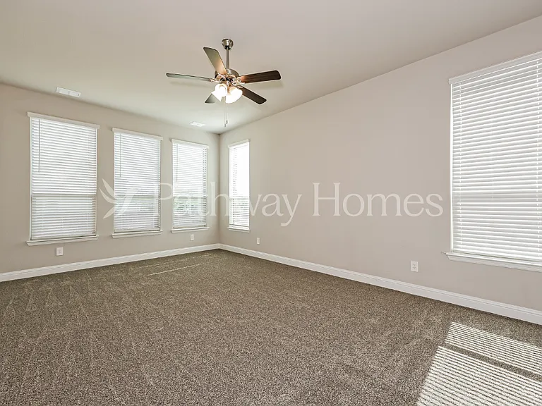 838 Poppie Ln — Photo 8