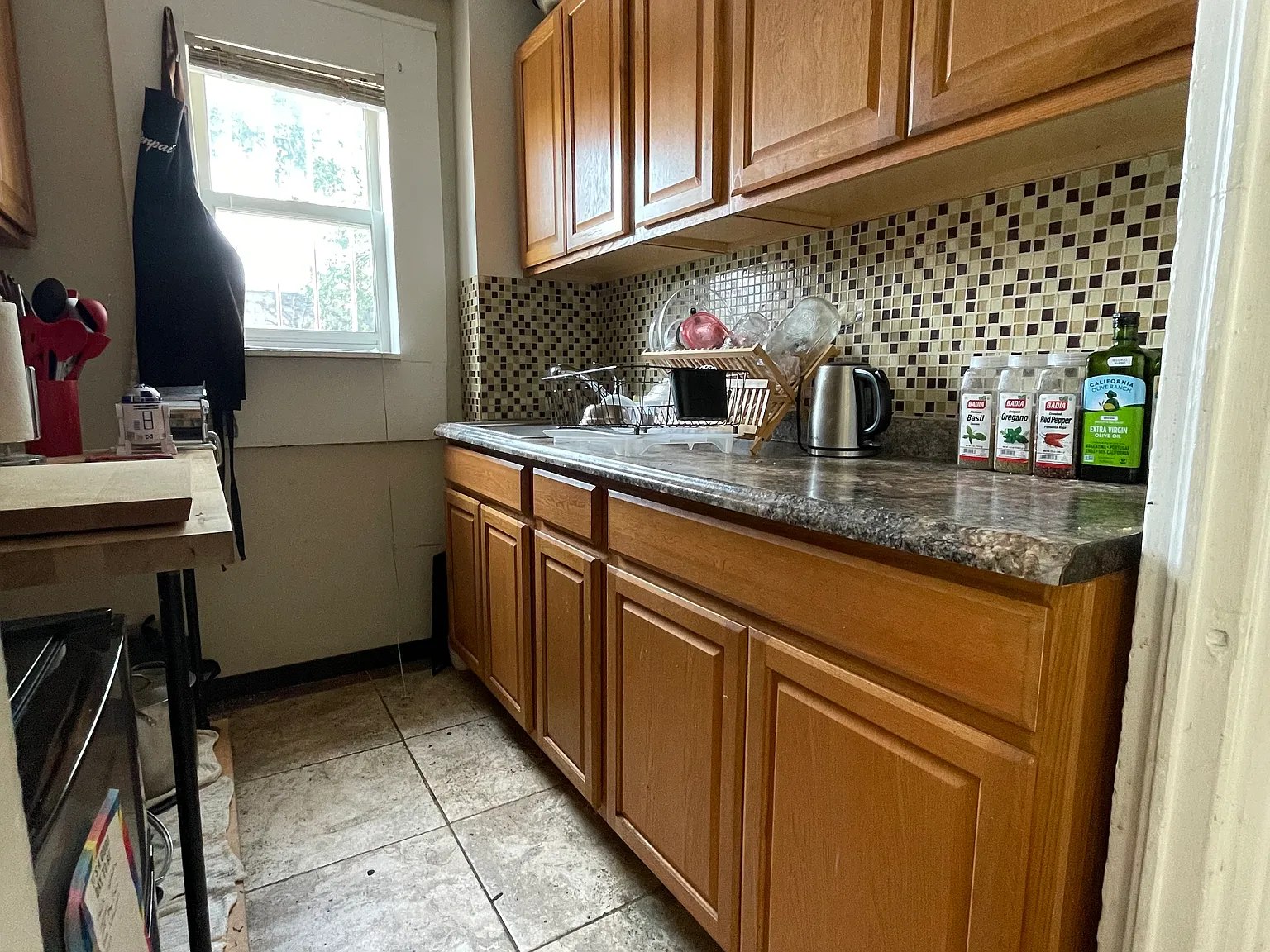 4 bed, 1800 sqft, $1,799 — Photo 4