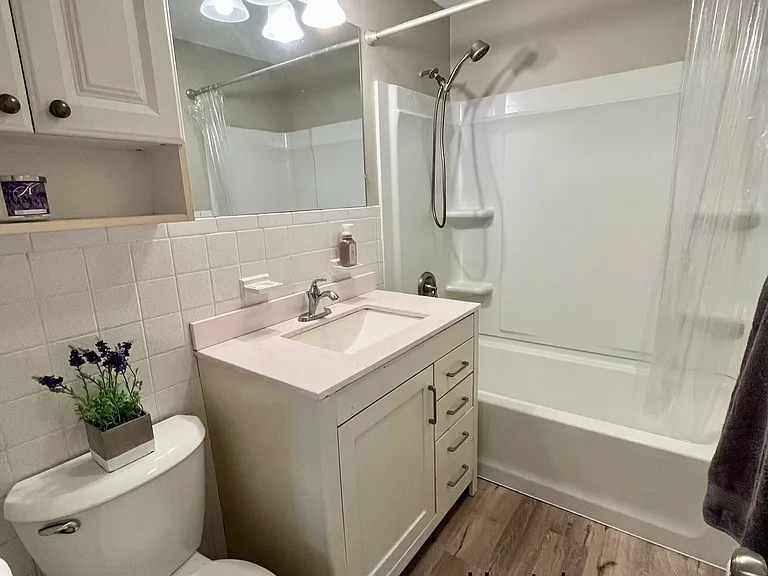 38 Franklin St #2 — Photo 15