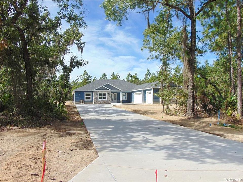 2nd image of 3144 N Buckhorn Dr