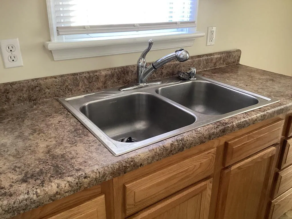1135 Woodland Avenue — Photo 3
