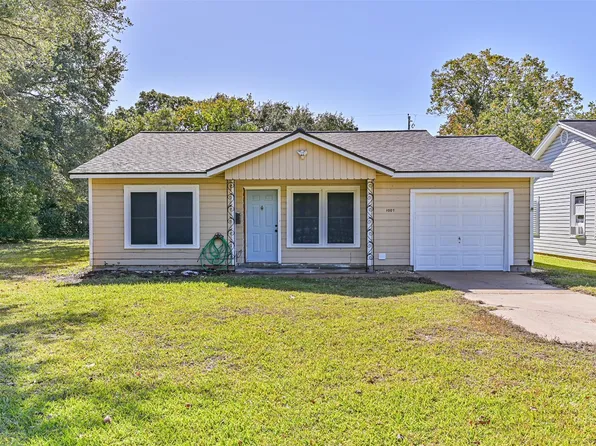 1007 Plum St, La Marque, TX 77568