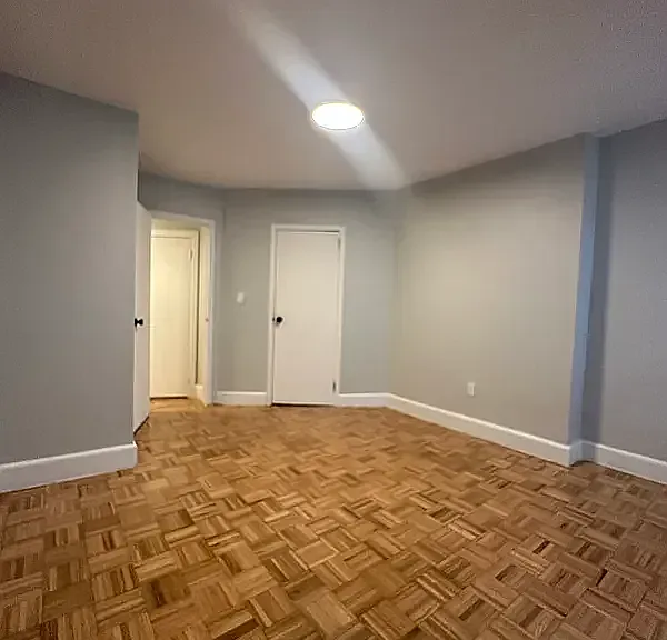 422 W 56th St #11 — Photo 16