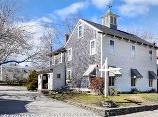 2918 E Main Rd, Portsmouth, RI 02871