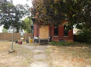 2108 Garfield St, Clinton, IA 52732