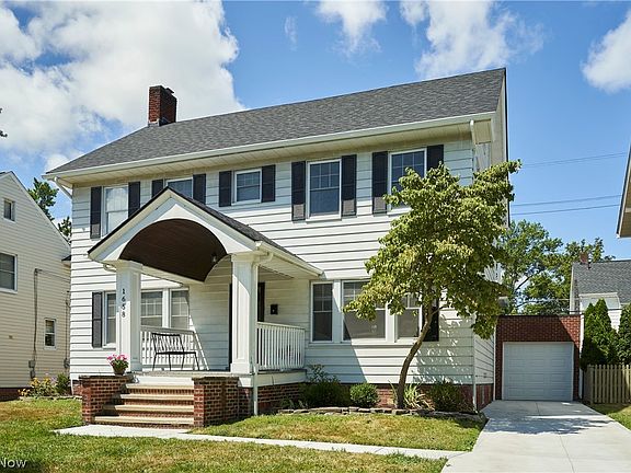 2nd image of 1658 Saint Charles Ave
