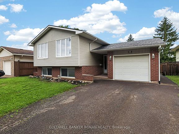 2nd image of 22 Roehampton Ave