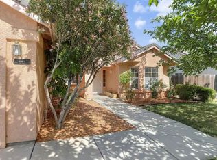 322 Park Sharon Dr, Los Banos, CA 93635